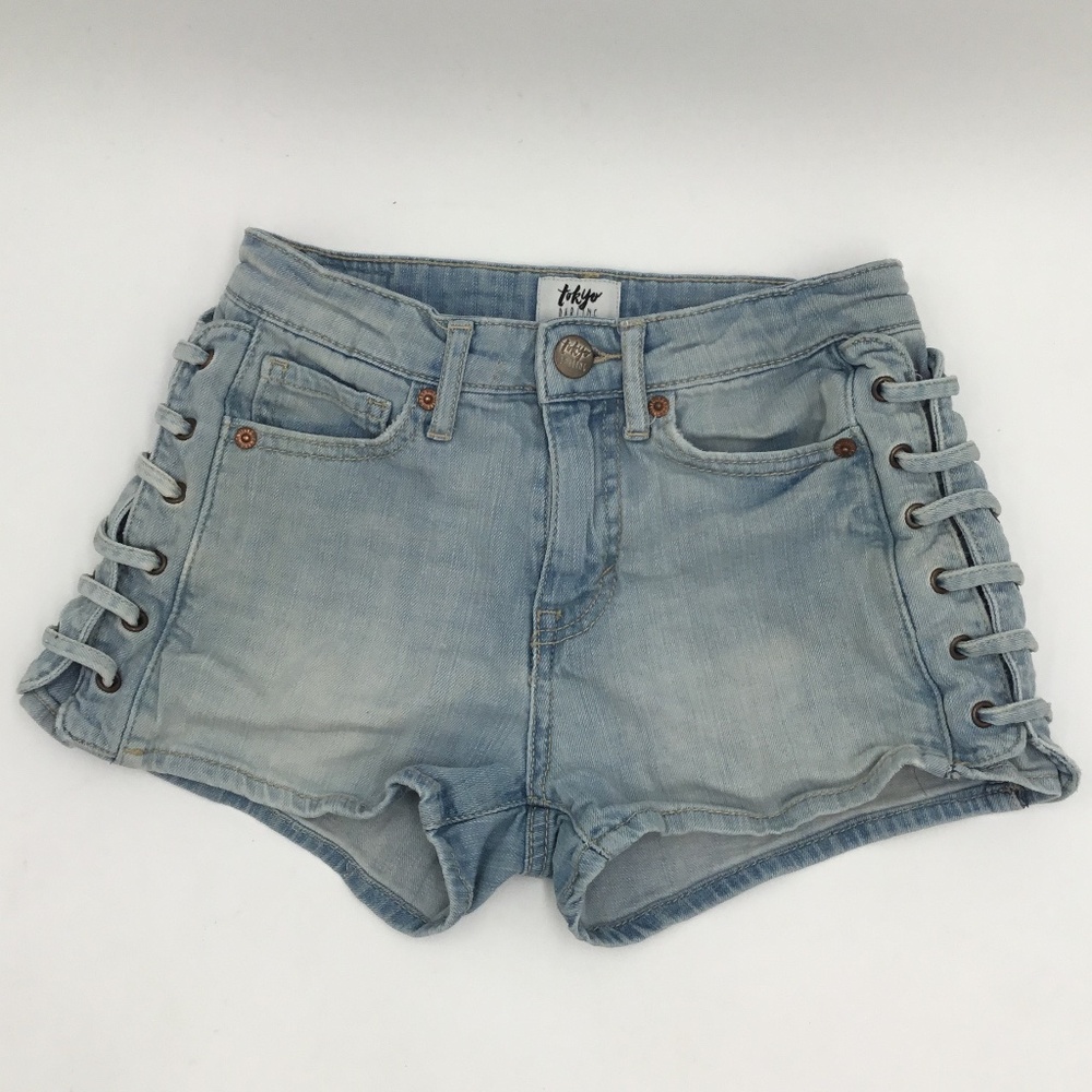 Aeropostales' Tokyo Darling Size 00 Shorty Shorts High Rise Light Wash Denim